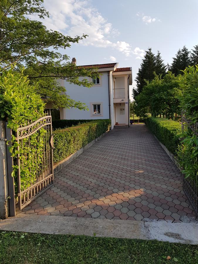 Guest House Kravica Ljubuski Bagian luar foto